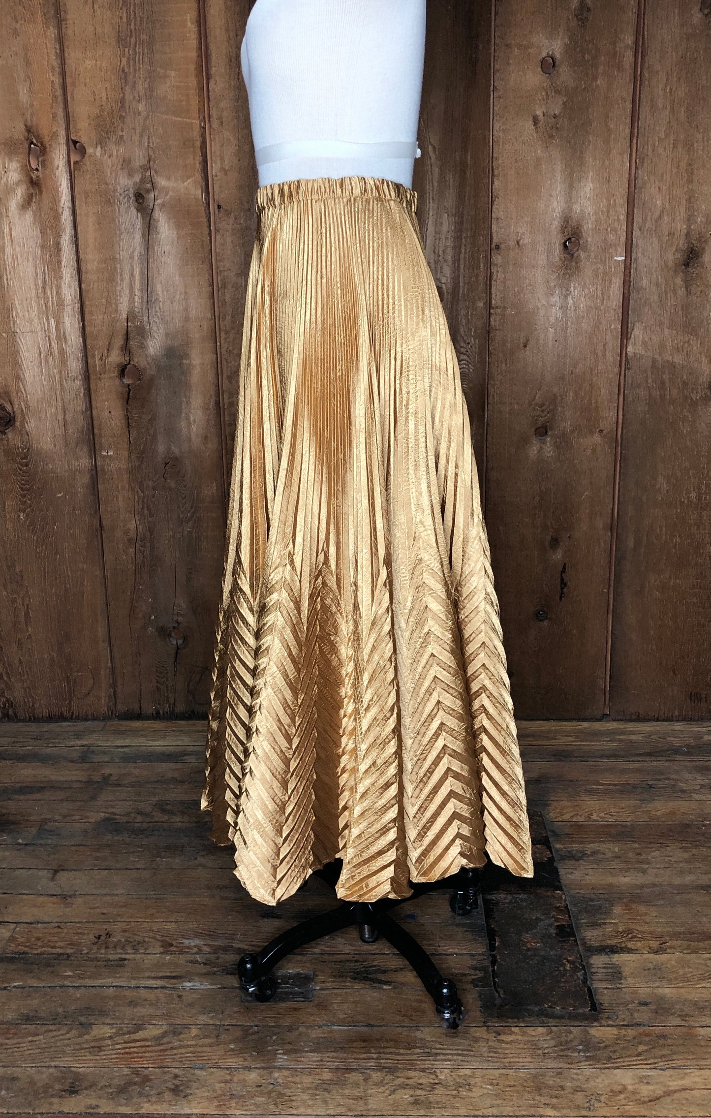 80s Jeanne Marc Gold Pleat Skirt w34