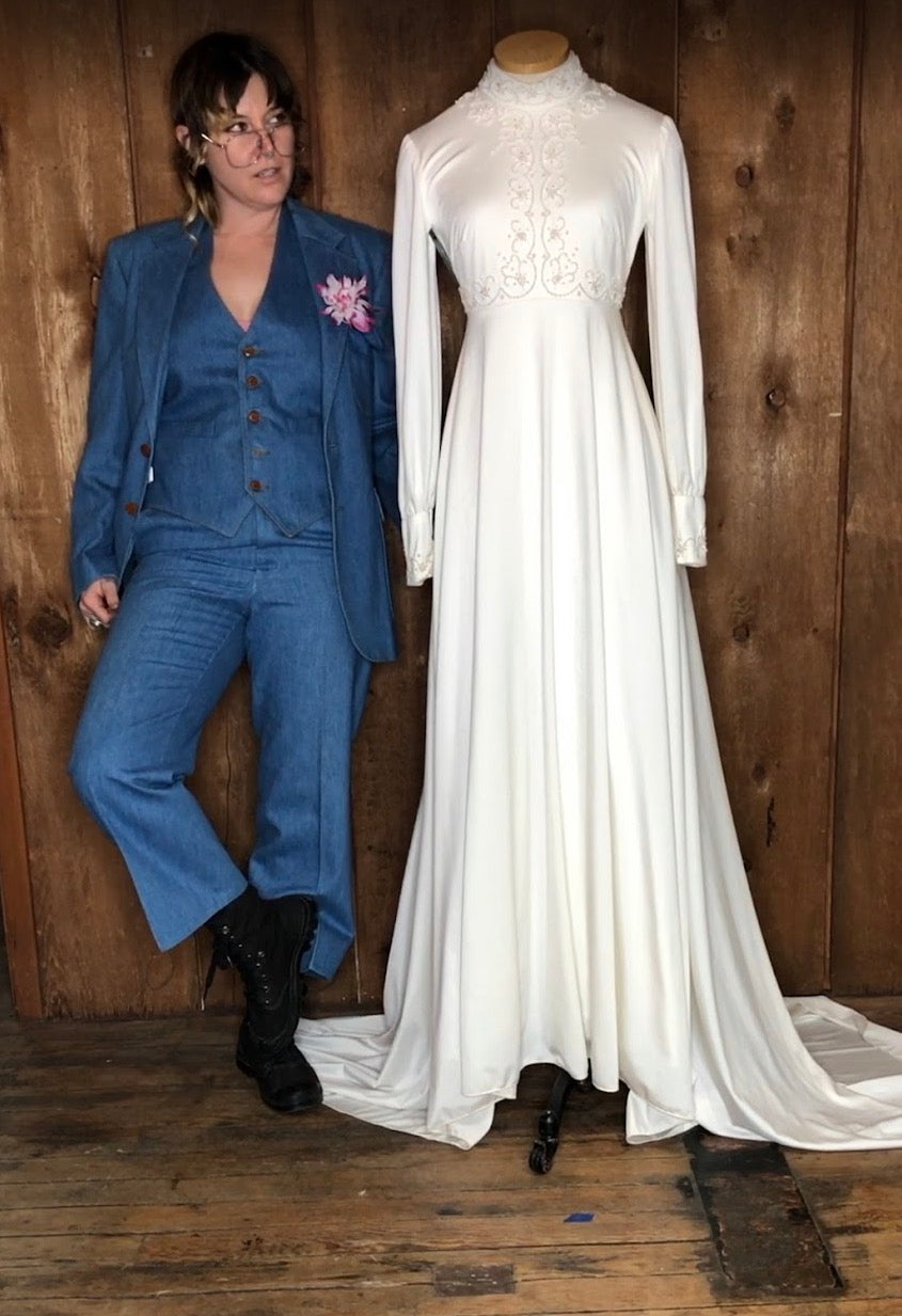 70s USA Ladies Worker Union Ivory Wedding Gown W28