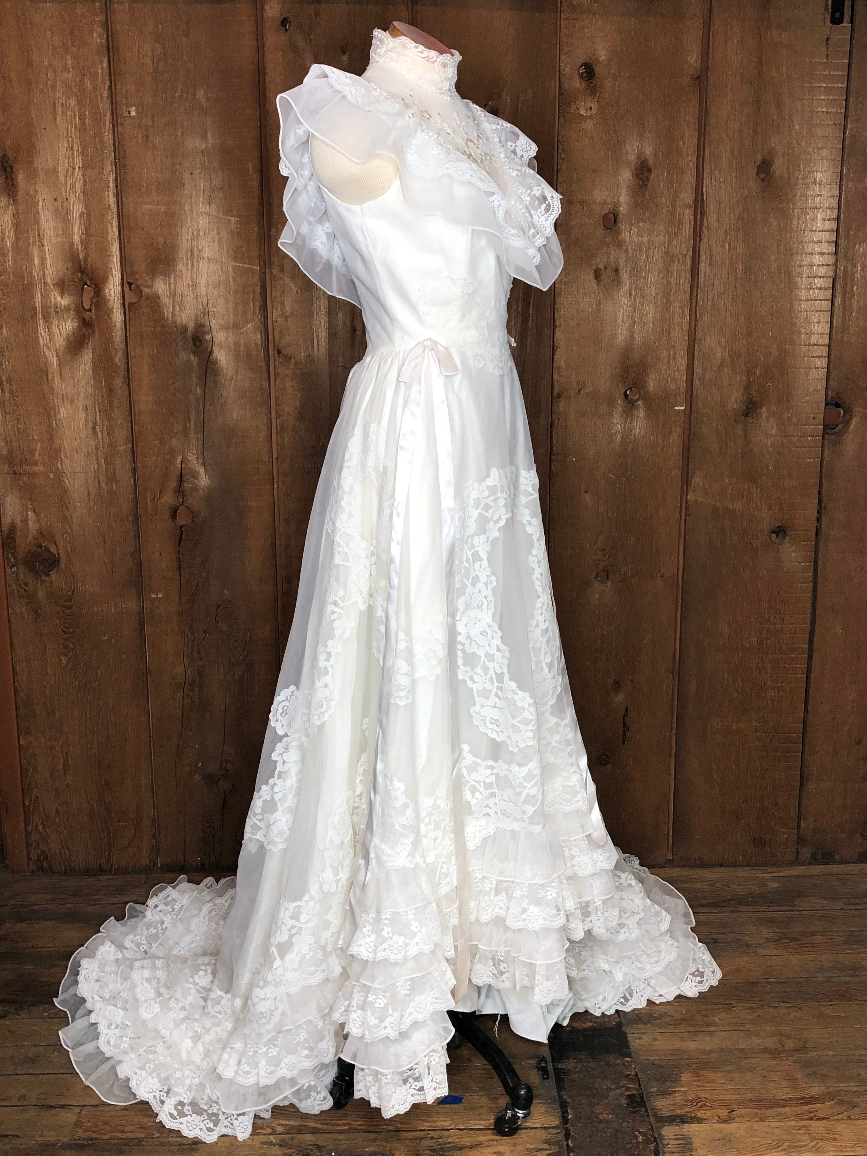victorian lace wedding dress 1983 Bridallure Lace Wedding Dress w/Train W26 – Maude Vintage