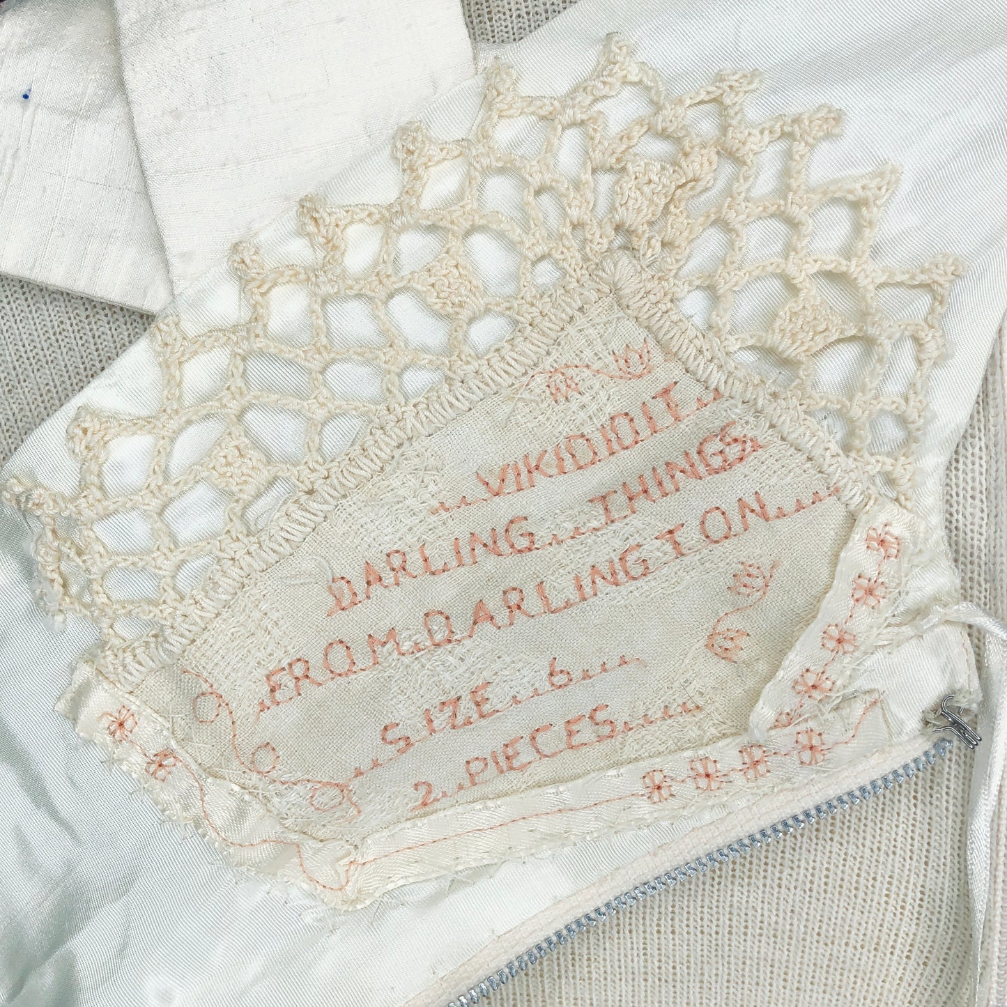 90s Handmade Ivory Silk 2-In-1 Bridal Gown w26
