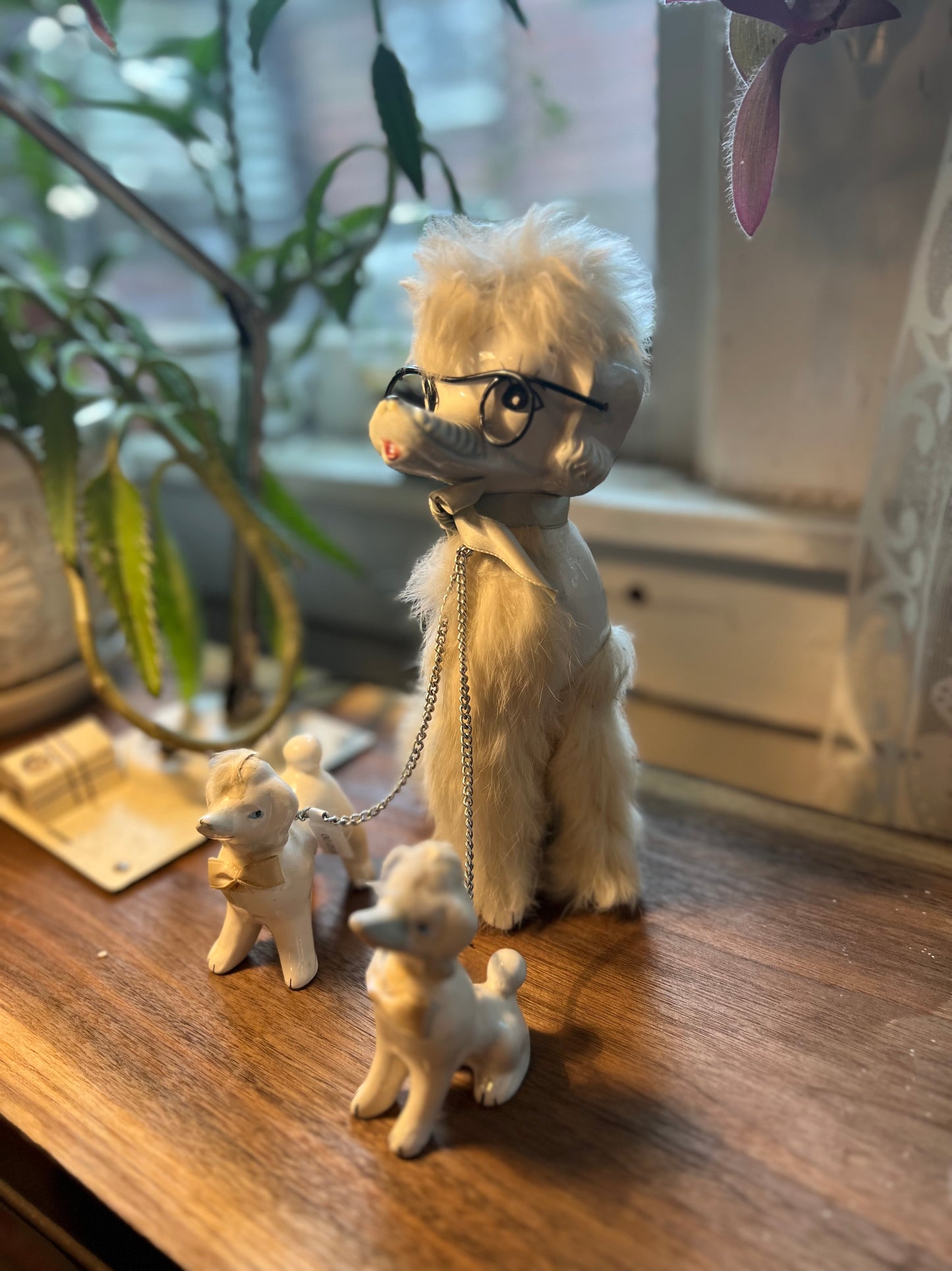 50s Kitsch Poodle Mom & Babies Japan Porcelain Figurine