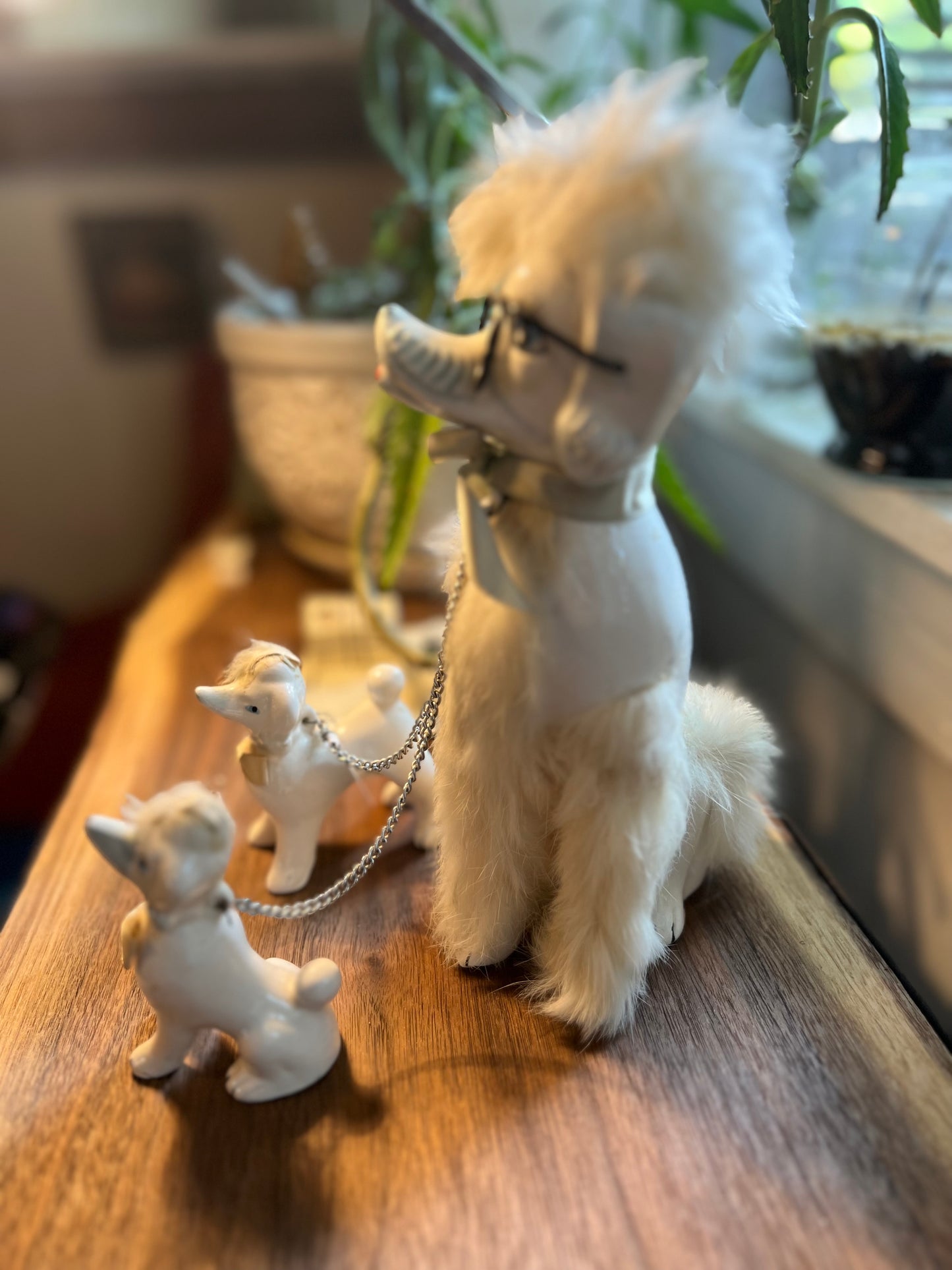 50s Kitsch Poodle Mom & Babies Japan Porcelain Figurine
