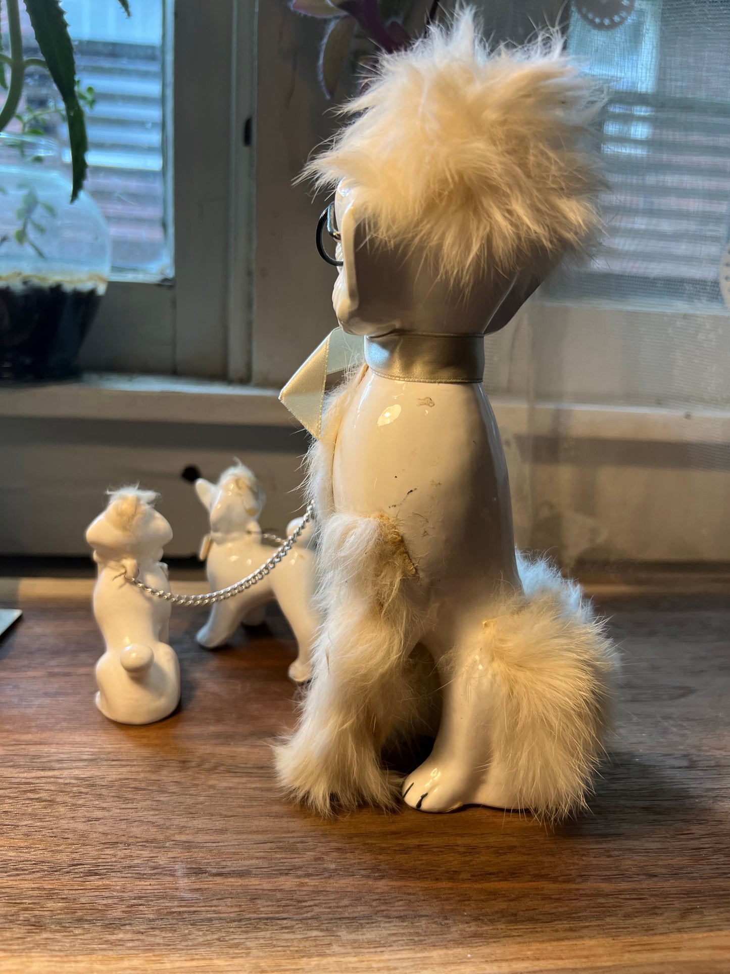 50s Kitsch Poodle Mom & Babies Japan Porcelain Figurine