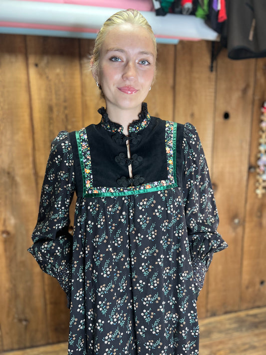 70s Gunne Sax Calico on Blk Midi Dress S/M