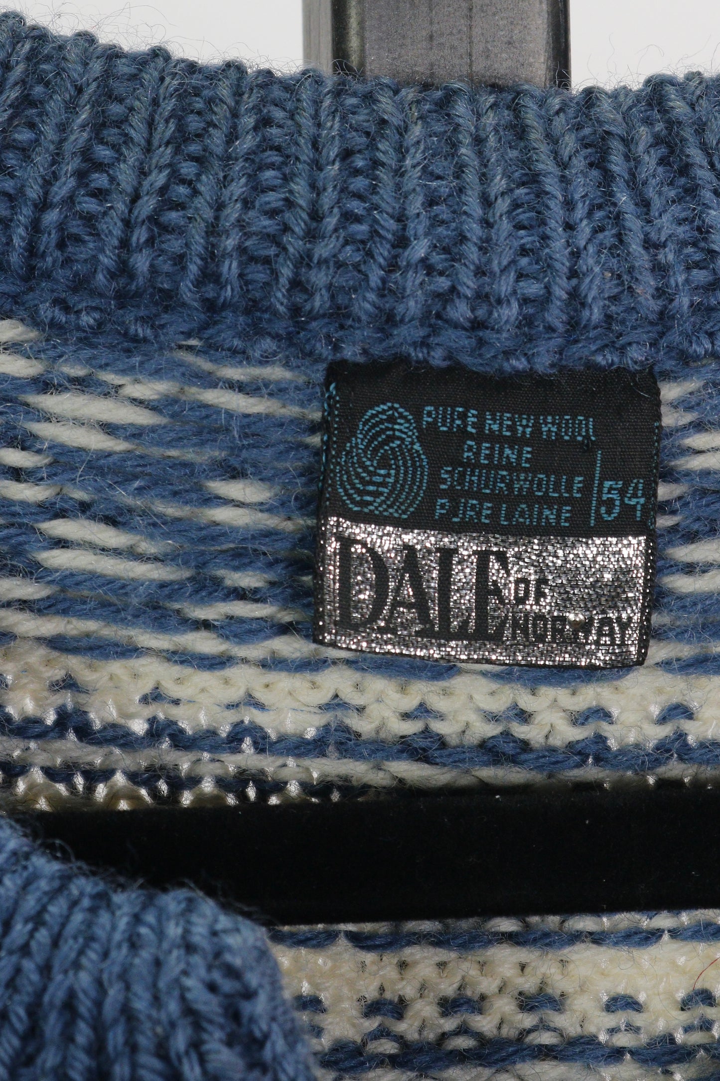 90s DALE of Norway Blue Trim Cardigan XL