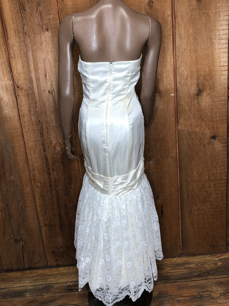 80s Sweetheart Sheath Side Peplum Wedding Dress  w28