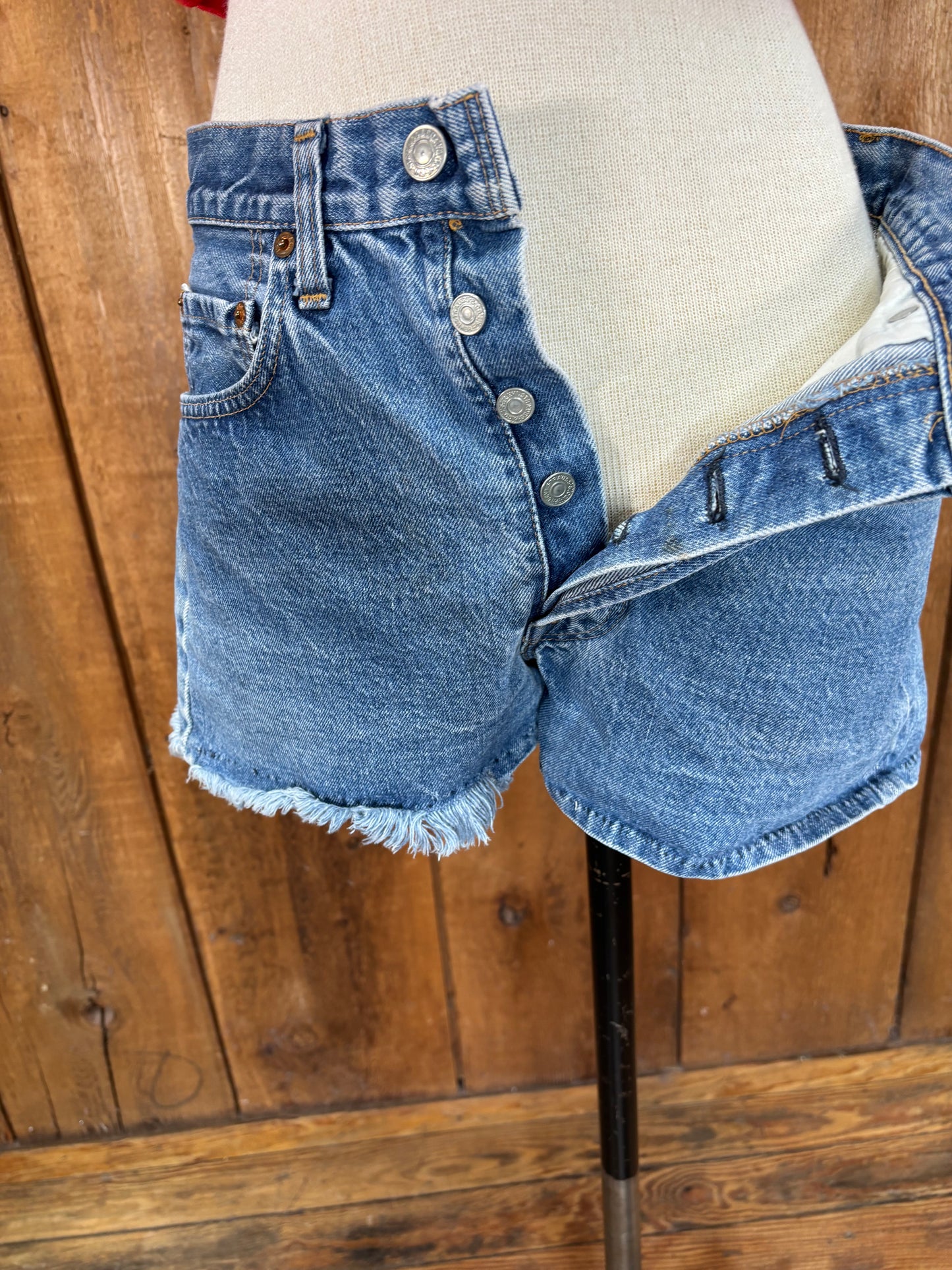 80s Levis Button-Fly Cut Offs W31