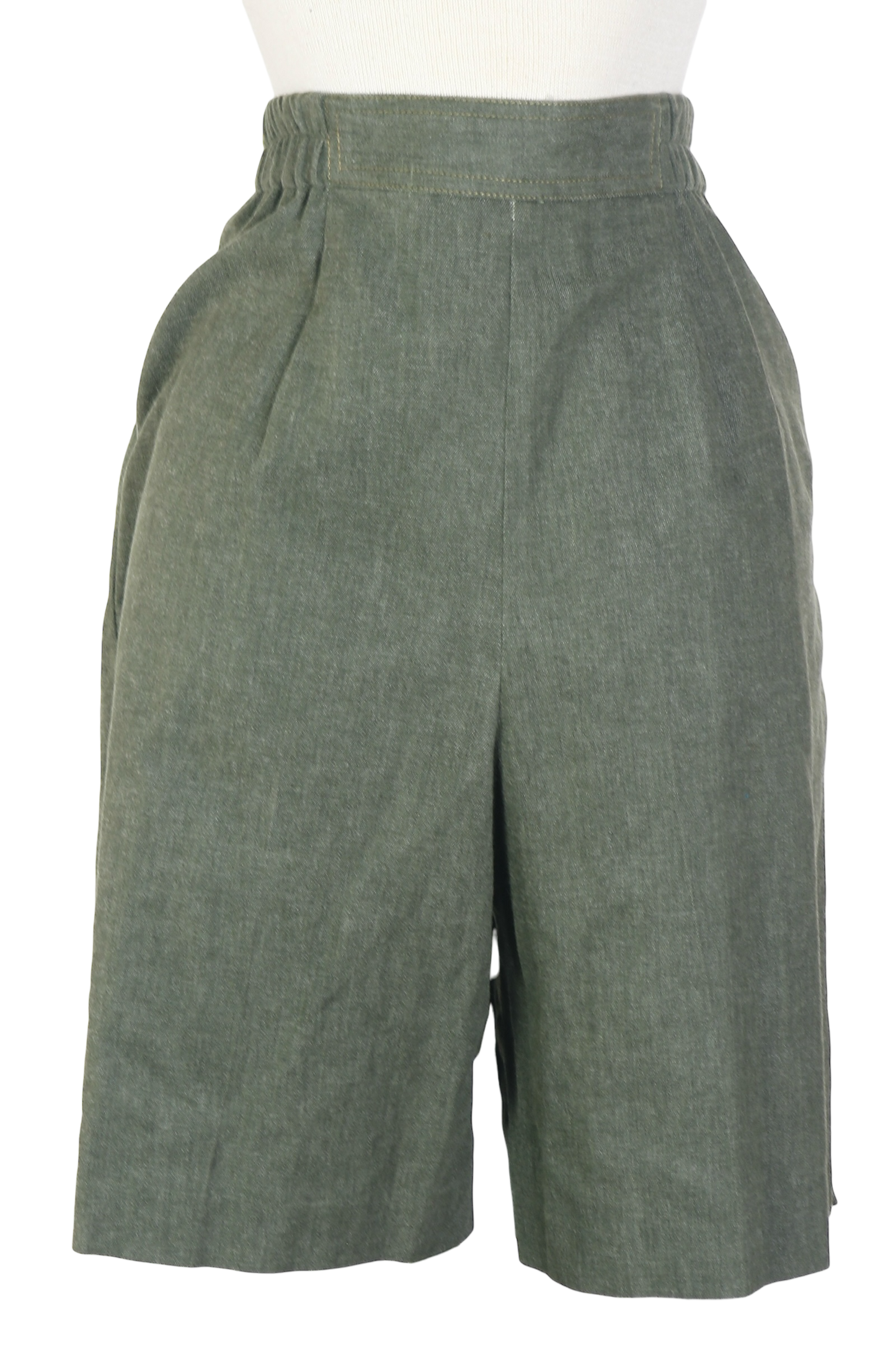 90s NR1 Olive Pleated Shorts w28-30