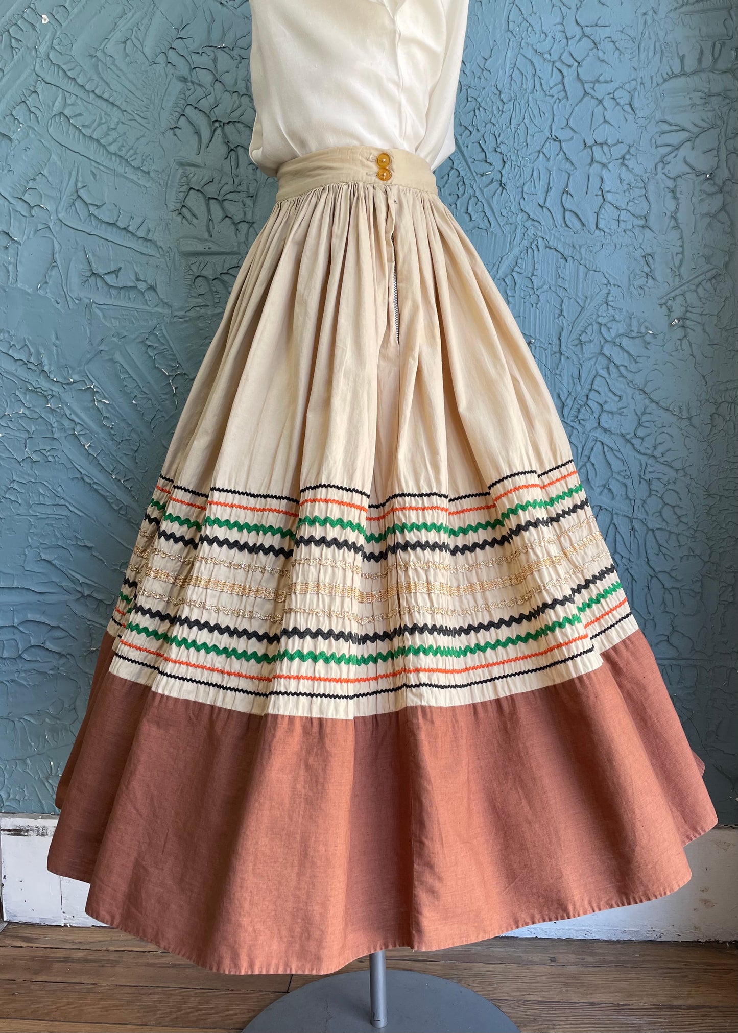 1950s Rick-Rack Browns Patio Skirt ~Circle~ w28