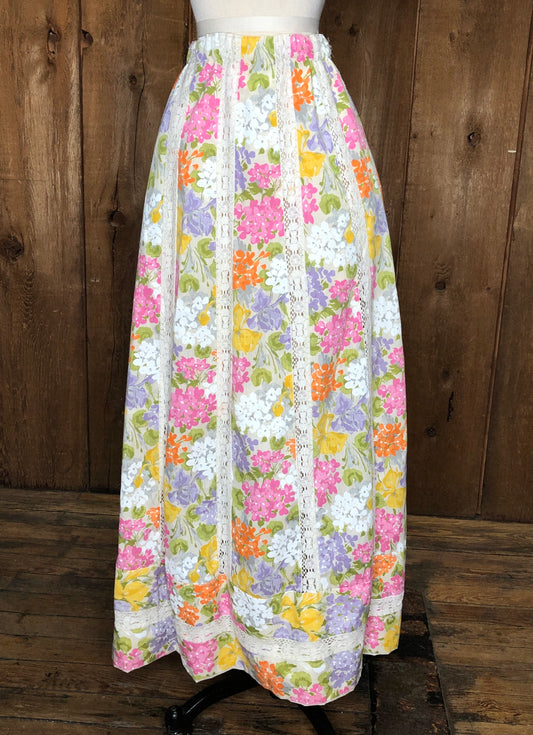 70s Floral & Lace Maxi  Skirt   S