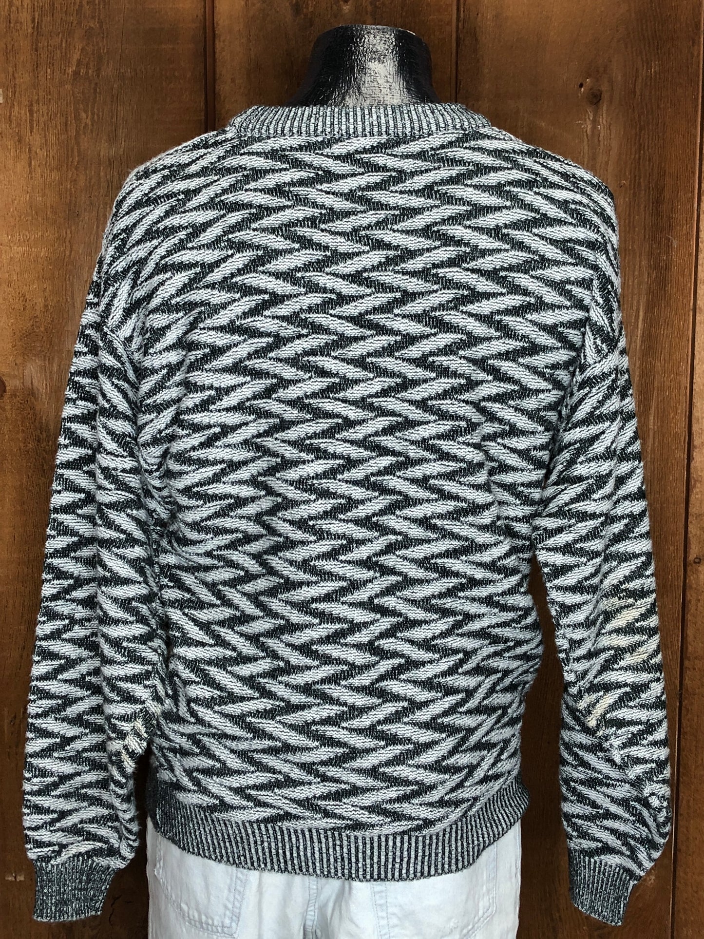 80s Graphix Blk/Wht Zags Sweater      L