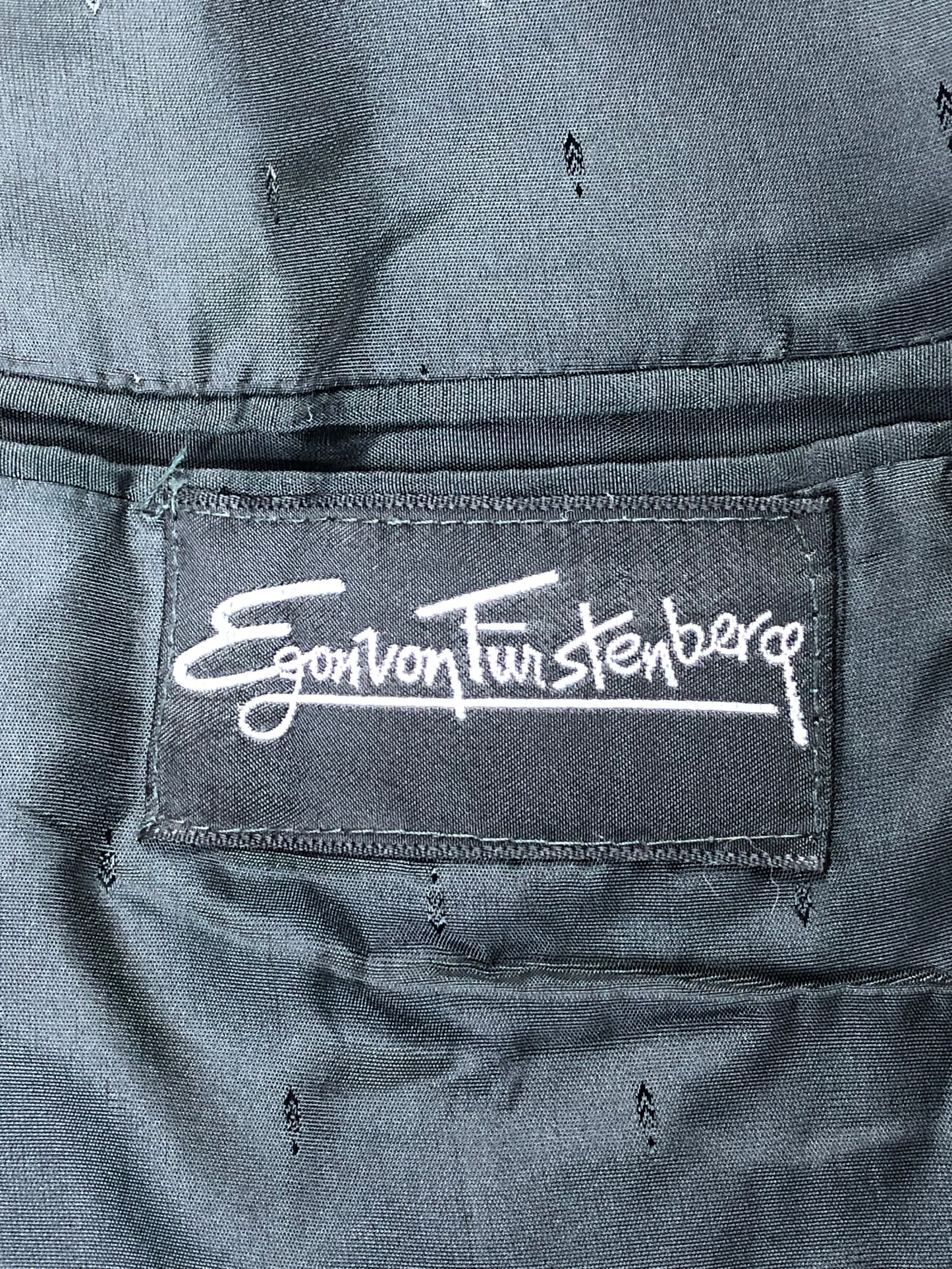80s Egon VonFurstenberg Black Velvet Blazer    L