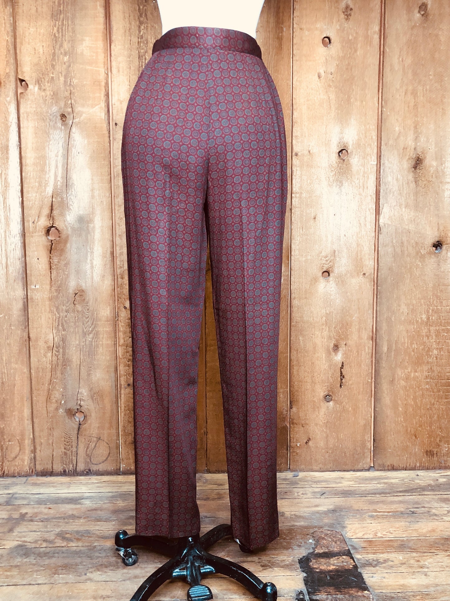 90s Intuitions Red Medallions Pants    w26.5
