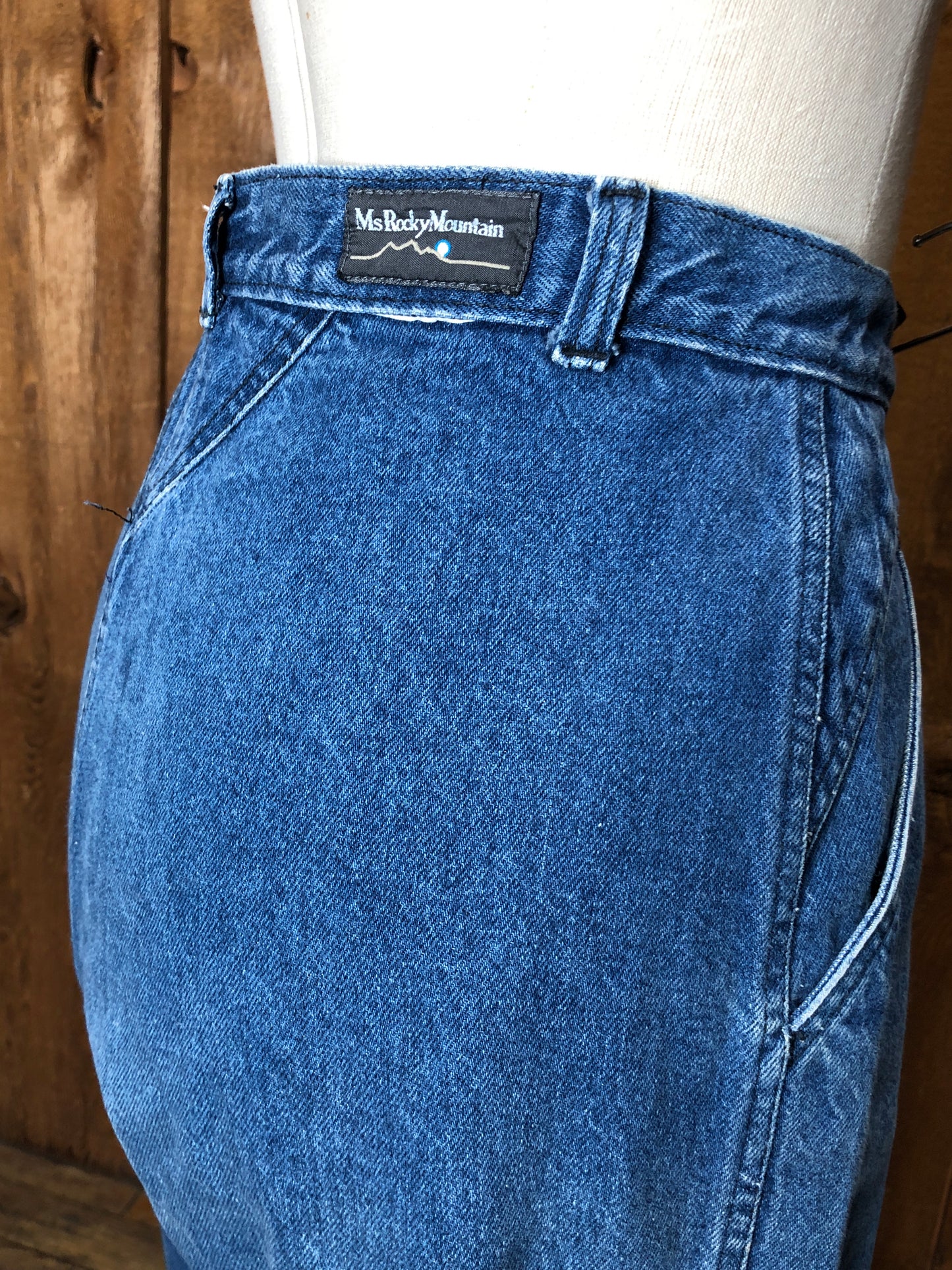 90s Rcky Mnt. Pleat Jeans   W32