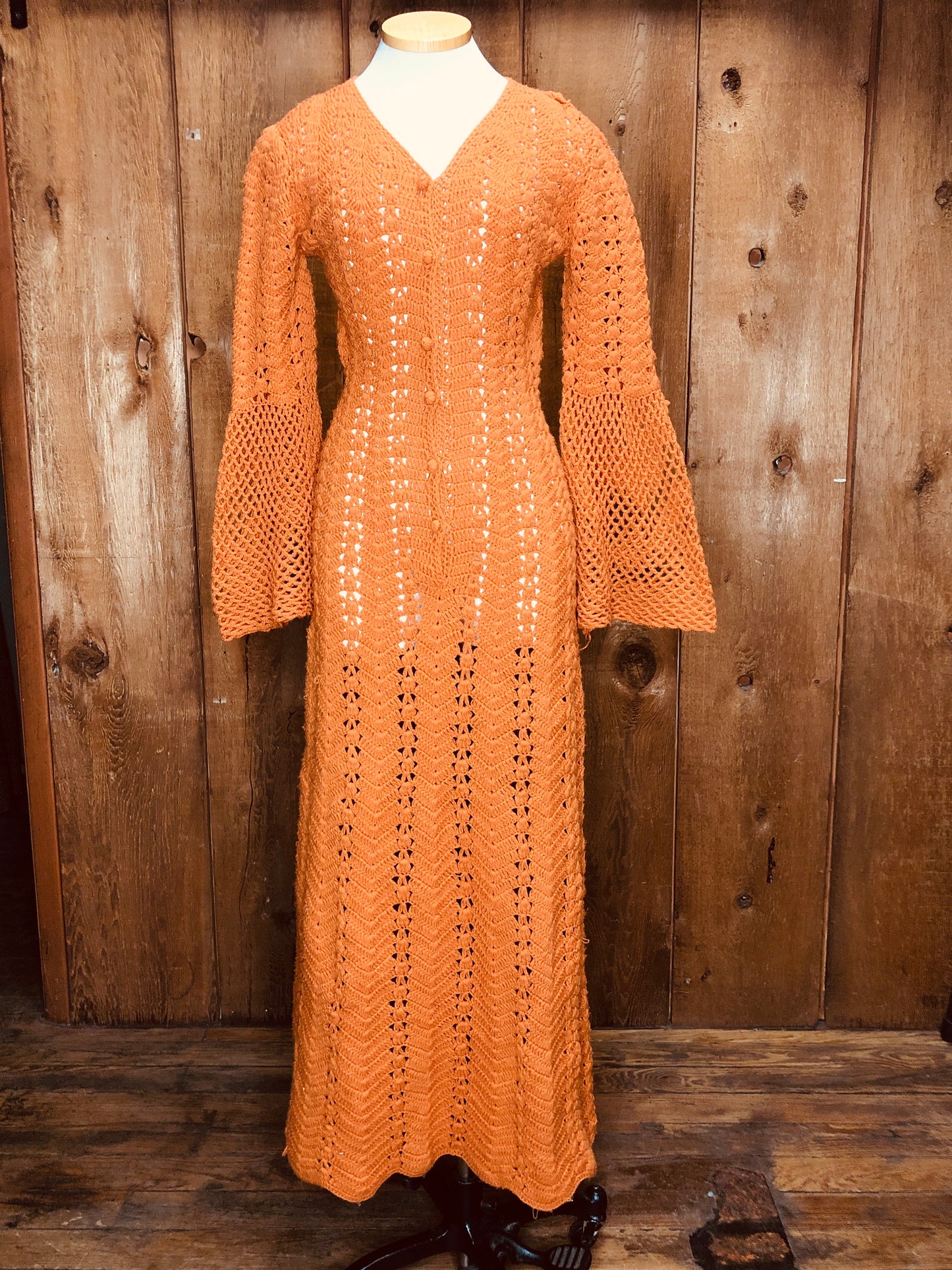 70s Orange Crochet Bell Sleeve Maxi Dress       M