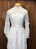 1970s Tiered Lace Wedding Dress w/Train Veil    w28 bust36