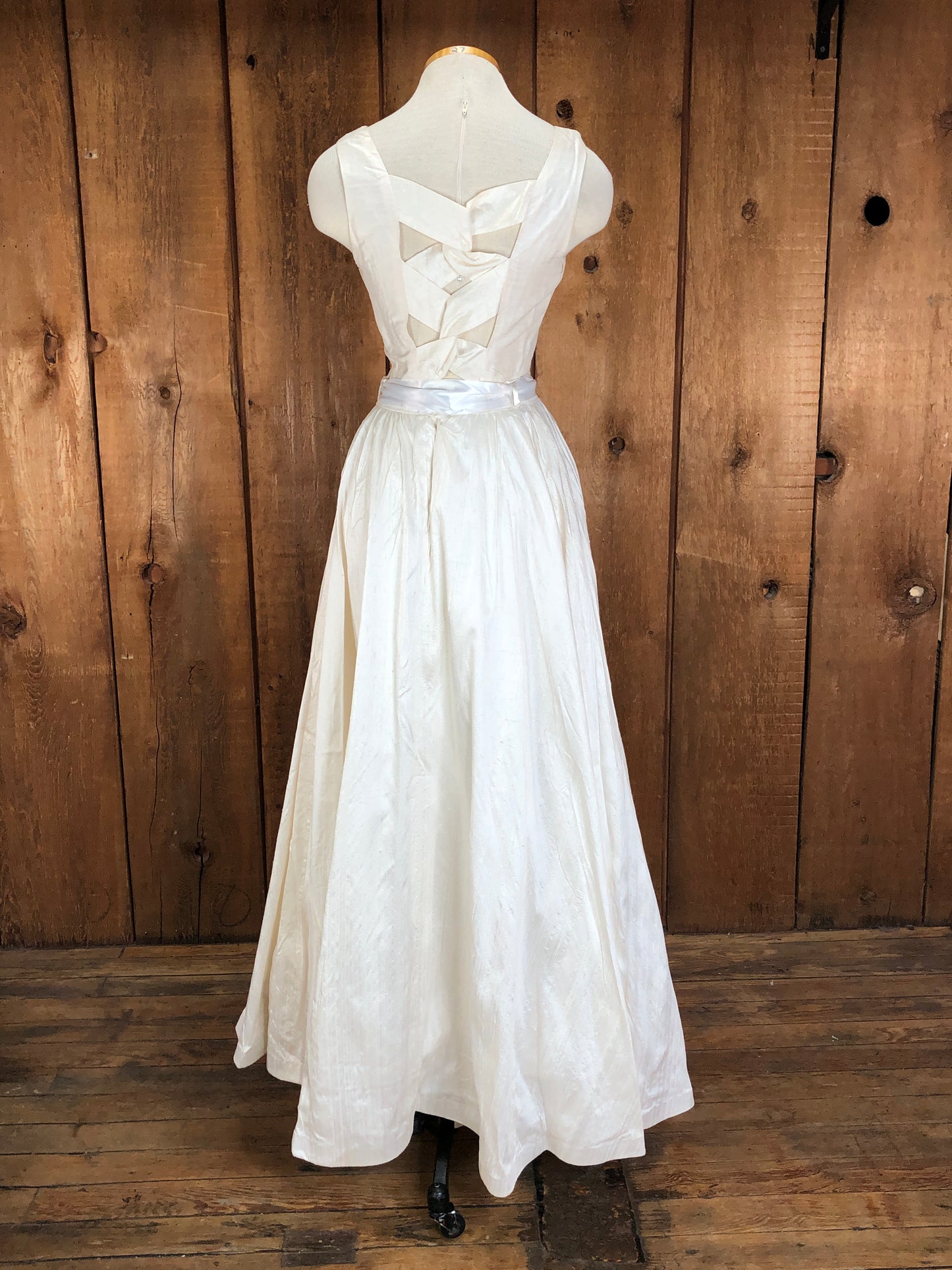 90s Handmade Ivory Silk 2-In-1 Bridal Gown   w26
