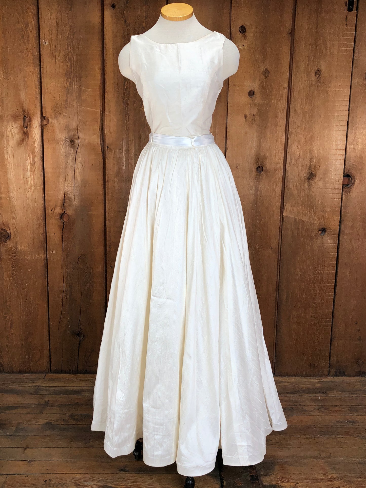 90s Handmade Ivory Silk 2-In-1 Bridal Gown   w26