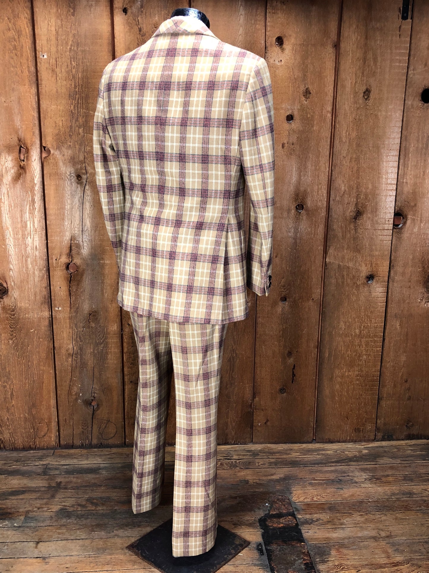 70s Jules De Bergerac Plaid 3pc Suit       35x31