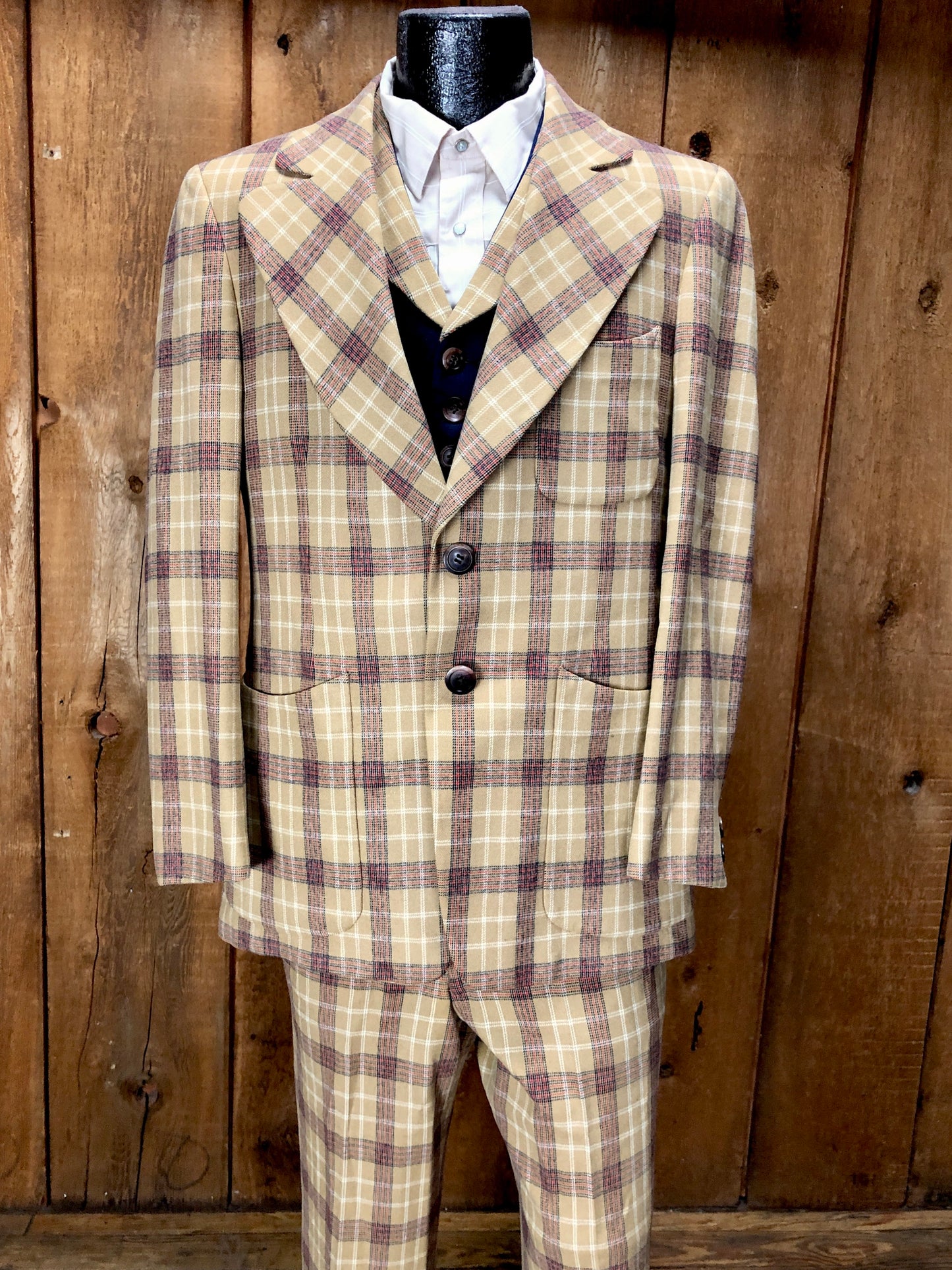 70s Jules De Bergerac Plaid 3pc Suit       35x31