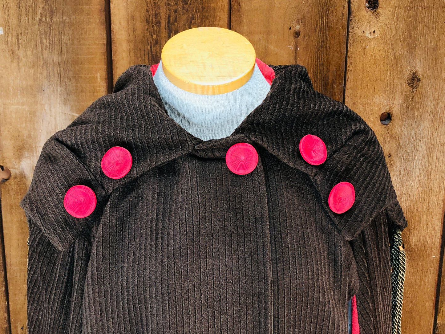 1920s House of Youth Brwn/Rd Cape Coat    S/M