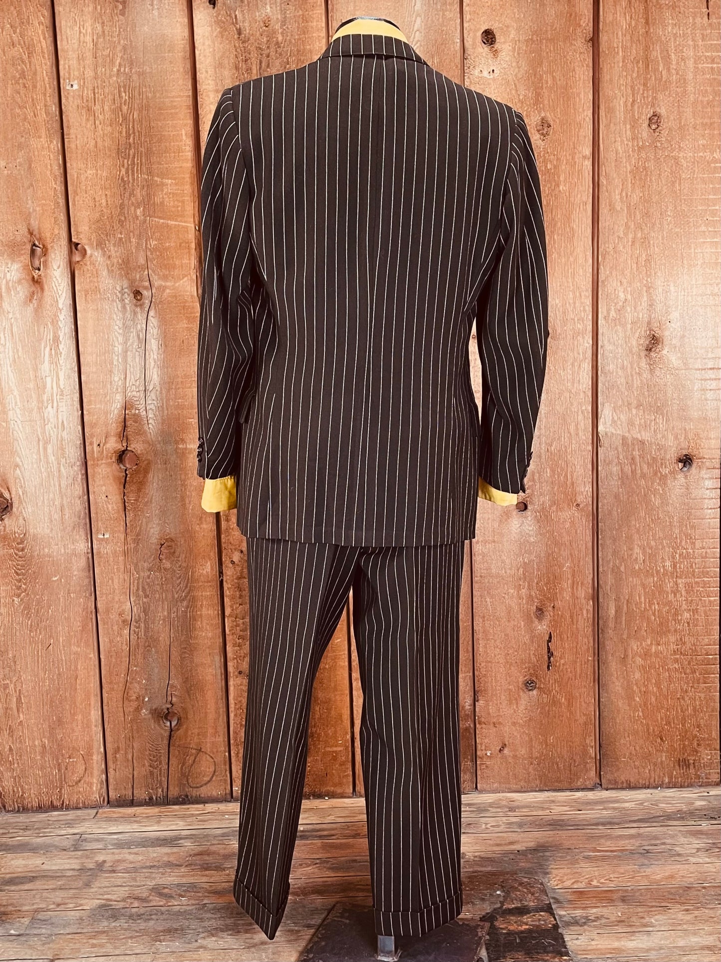 1941 Glenwood Brown Pinstripe Suit     w31