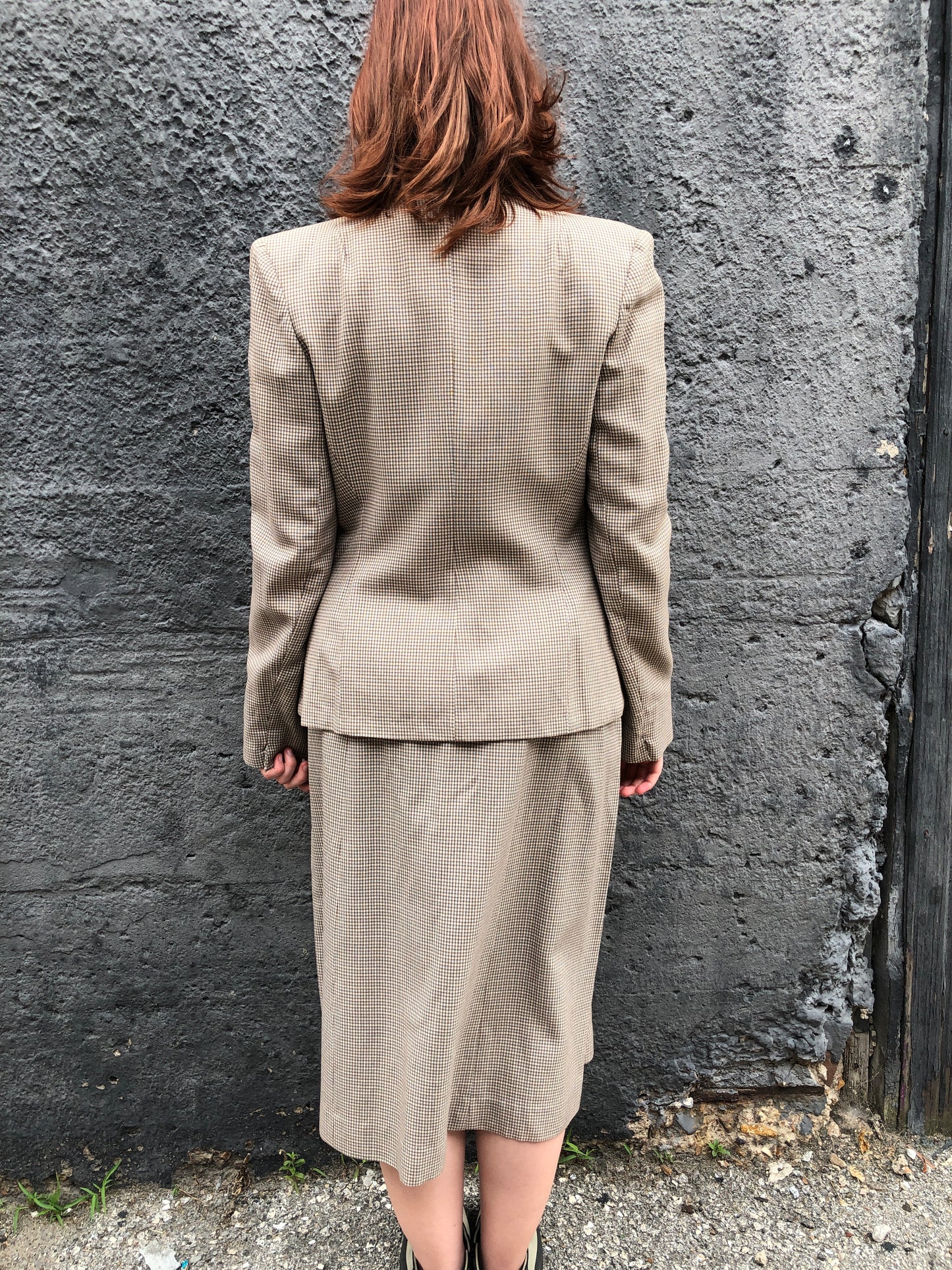40s Tan/Blue Check Skirt Suit      30w