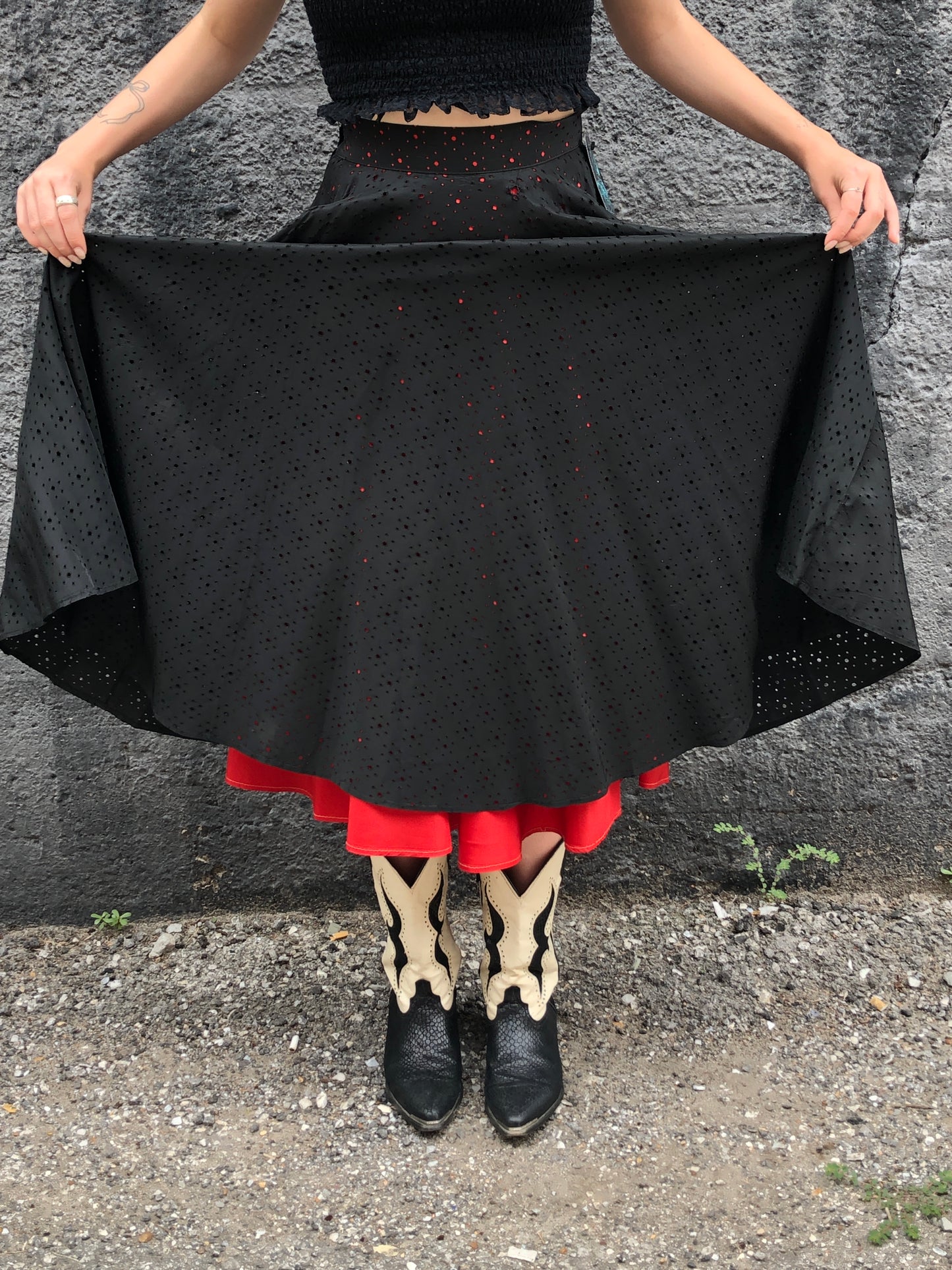 1950s Matty Sue Black on Red Swing Skirt         W27