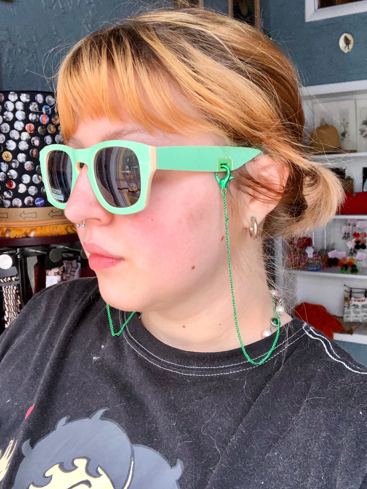 Two-Toned Chain Sunglasses