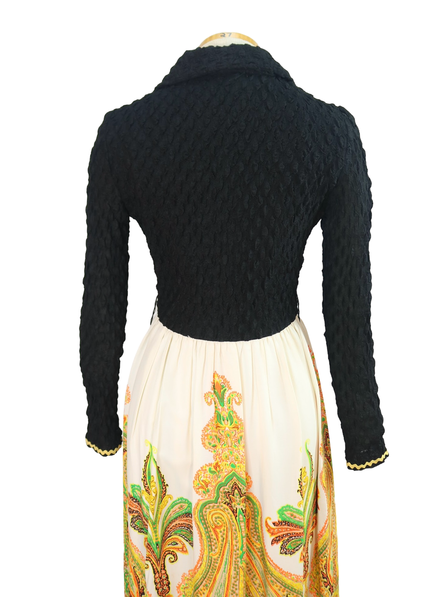60s Parade Blk/Wht/Yellow Paisley Dress          w28