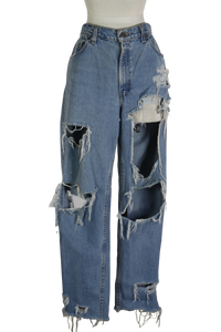 90s Levis Thrashed Light Wash Jeans     w31