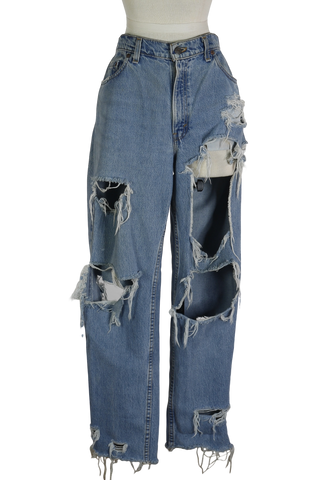 90s Levis Thrashed Light Wash Jeans     w31