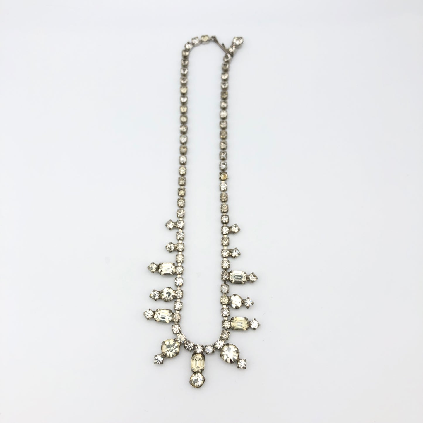 Rhinestone Alternating Drops Choker Necklace